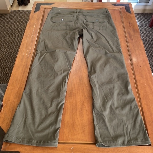 PRANA Nylon Roll Up Hiking Pants Size 12 - Picture 5 of 10